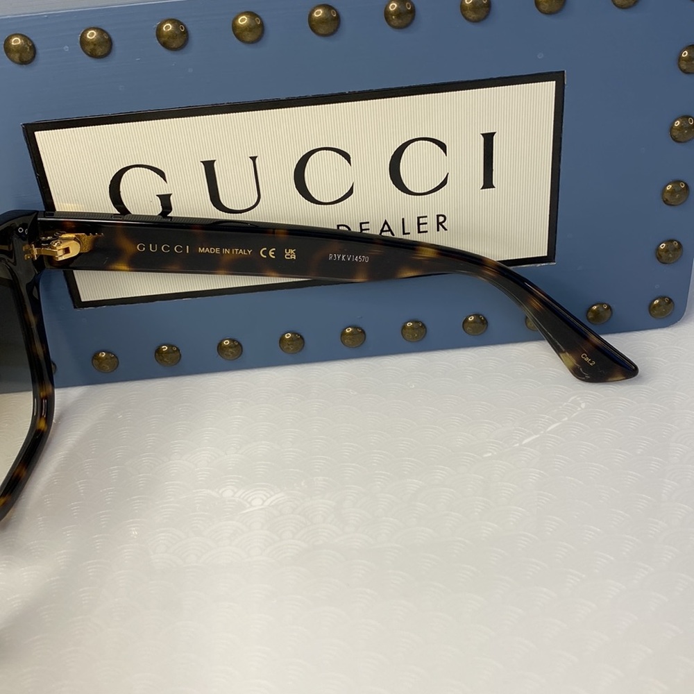 New🔥🔥 - GUCCI GG1338SK THICK RIM SUNGLASSES IN BROWN - Picture 9 of 16